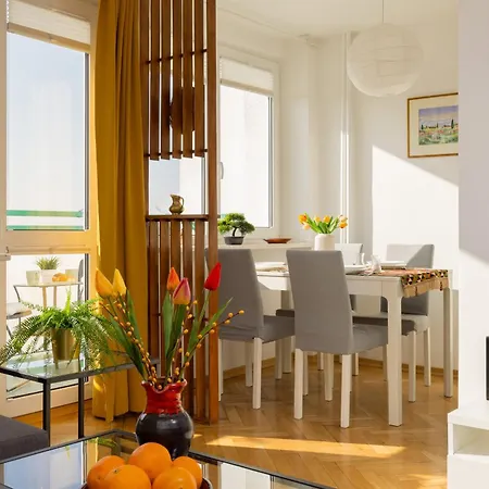 Autumn Apartment With Balcony And Two Bedrooms By Noclegi Renters Warsaw Exterior photo